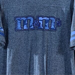 M&M World T-Shirt LG